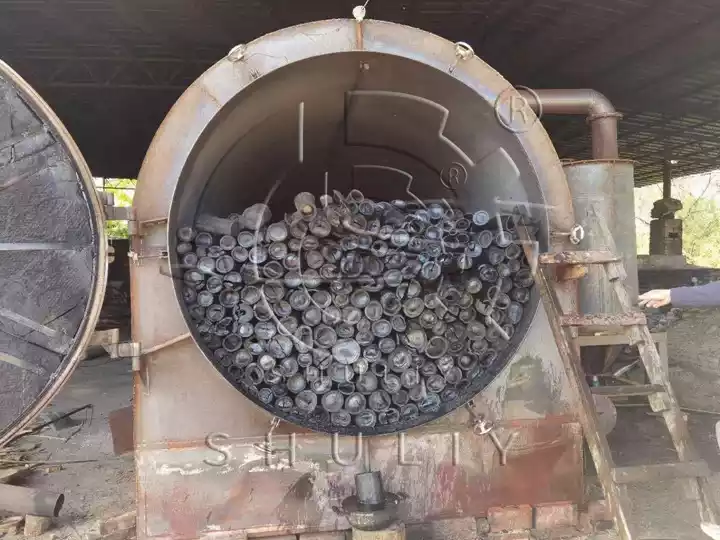 horizontal carbonization furnace efficiently produces charcoal